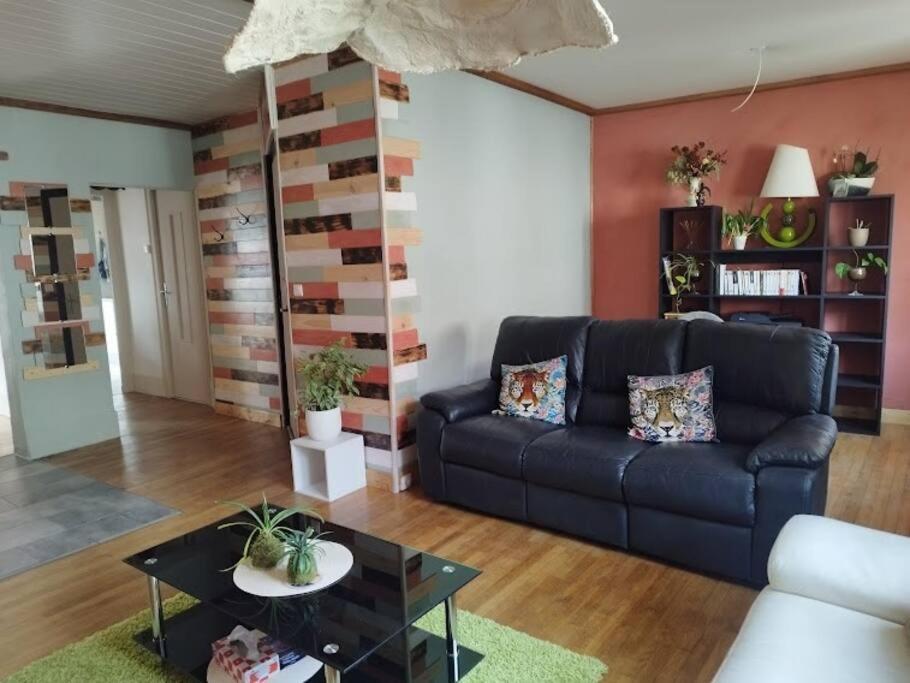 Le Passage Du Faubourg, Agreable T3 En Duplex De 120M2 Saint-Léonard-de-Noblat Exterior foto